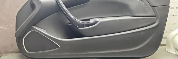 Opel Cascada Front door card panel trim