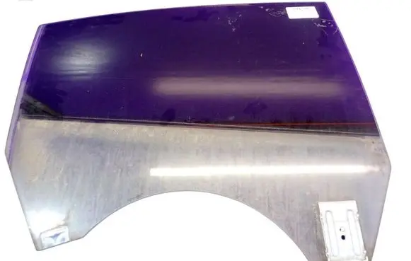 Volkswagen PASSAT CC Front door window glass four-door