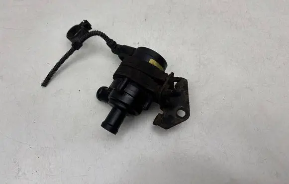Audi Q7 4L Electric auxiliary coolant/water pump 7L0965561L