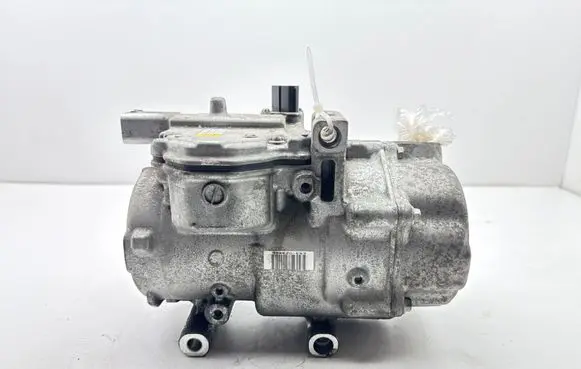 Toyota Prius+ (ZVW40) Air conditioning (A/C) compressor (pump) ES27C 0422000392 6P03965