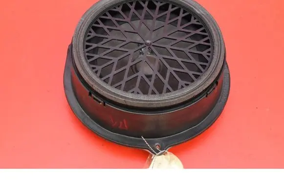 Audi Q5 SQ5 8R Subwoofer speaker 8R0035411