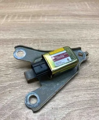 Lexus GS 300 350 430 450H Airbag deployment crash/impact sensor 8986050090