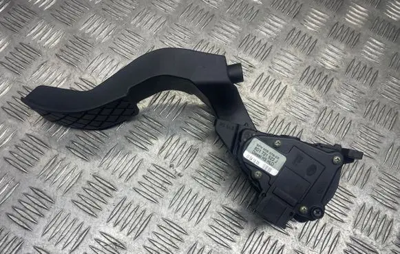 Skoda Superb B5 (3U) Accelerator throttle pedal 8D1721523J 6PV00837603