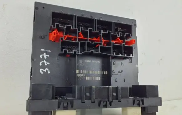Volkswagen PASSAT B6 Comfort/convenience module 3C8937049D F005V00744 HS482602