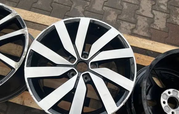 Volkswagen PASSAT B8 R18 alloy rim 3G0601025P