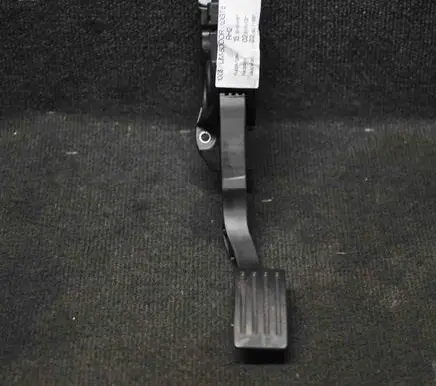 Ford Focus Accelerator throttle pedal
