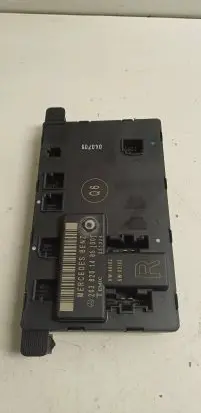 Mercedes-Benz C W203 Door control unit/module 2038201485