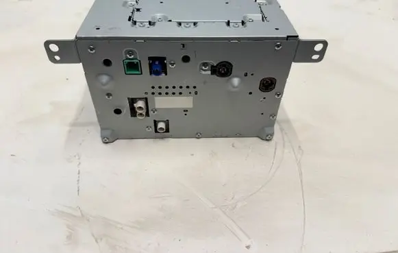 Volvo XC40 Radio/CD/DVD/GPS head unit 32343487