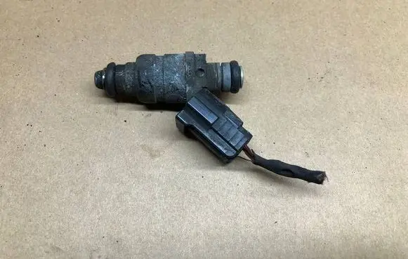 Seat Leon (1P) Fuel injector 06A906031BT