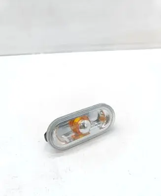 Volkswagen Caddy Front fender indicator light 2K0949117 2K0949117A N0177532