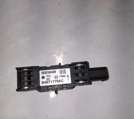 Chrysler 300 - 300C Airbag deployment crash/impact sensor 04671779AC 2630300408 170304