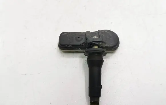 Renault Clio IV Tire pressure sensor 407009322R 2546A8HS04 43C0H