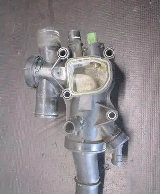 Ford Mondeo MK IV Thermostat housing 9656182980