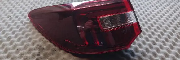 Opel Grandland X Rear/tail lights YP00098380 81660101