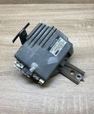 Toyota Corolla E120 E130 Power steering control unit/module 8965002010 EATCEC007