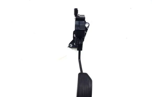 Toyota RAV 4 (XA30) Accelerator throttle pedal 7811042030