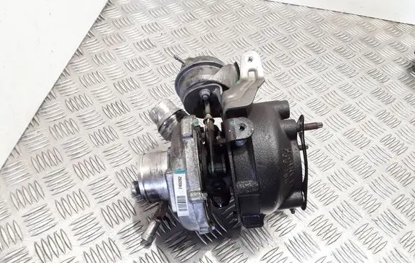 Nissan X-Trail T31 Turbo H8200638766 KCM03566F