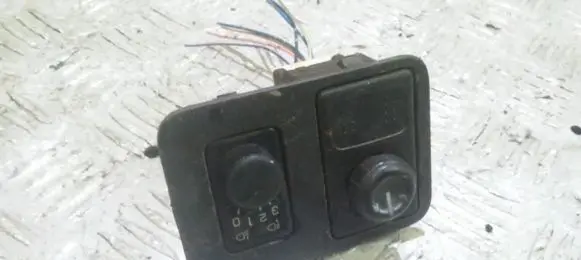 Nissan Almera Tino Wing mirror switch