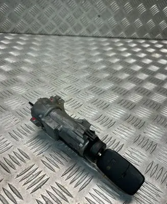 Audi A4 S4 B6 8E 8H Ignition lock 4B0905851C