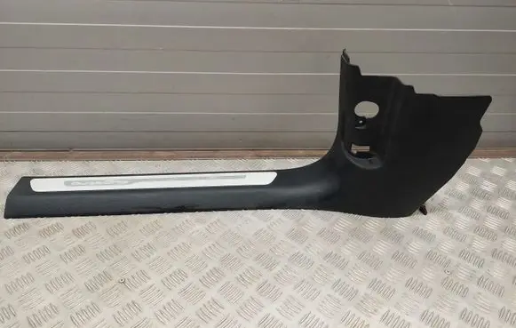 Audi A8 S8 D4 4H Front sill trim cover 4H1867271L