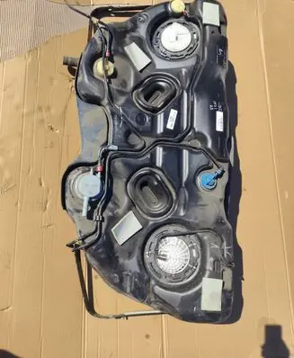 Dodge Challenger Fuel tank 68200539AC
