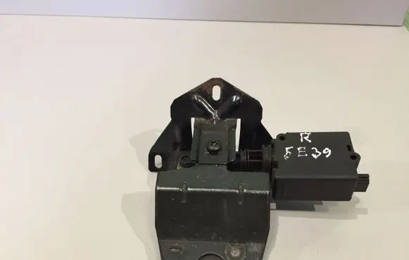 BMW 5 E39 Tailgate/trunk/boot lock/catch/latch 9168892