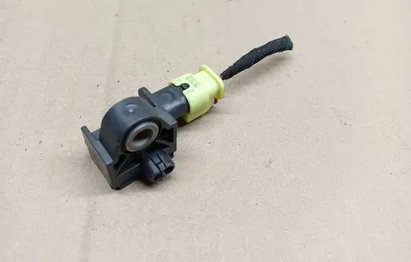 Volkswagen Touran III Airbag deployment crash/impact sensor 5Q0959659