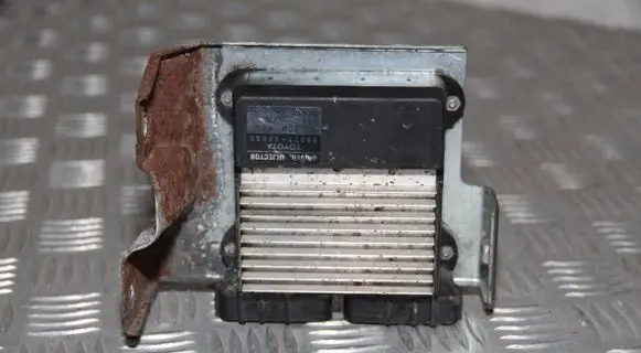 Toyota Land Cruiser (J120) Fuel injection control unit/module 8987120050 1310001261
