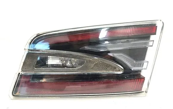 Tesla Model S Tailgate rear/tail lights 600592400E