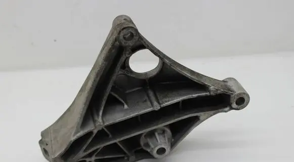 BMW 1 F20 F21 Engine mounting bracket 22116788611 6788611