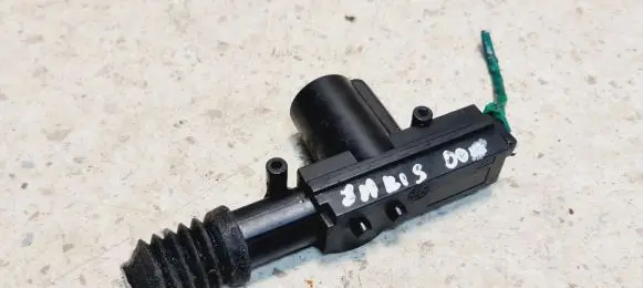 Toyota Yaris Central locking motor 