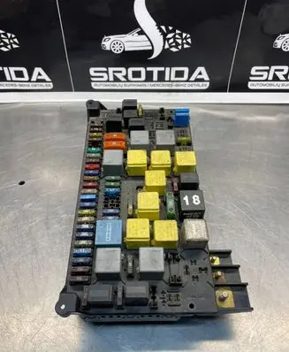 Mercedes-Benz ML W163 Fuse module 1635450205 08200101 A2D93169002