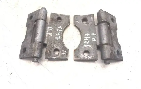 Mercedes-Benz W123 Front door hinges set 1237200037