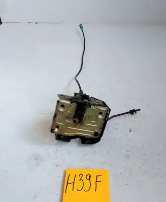 Renault Megane I Front door lock 989565