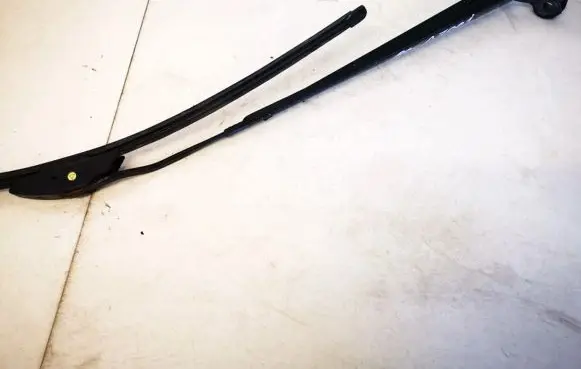 Renault Scenic I Front wiper blade arm 7700843525