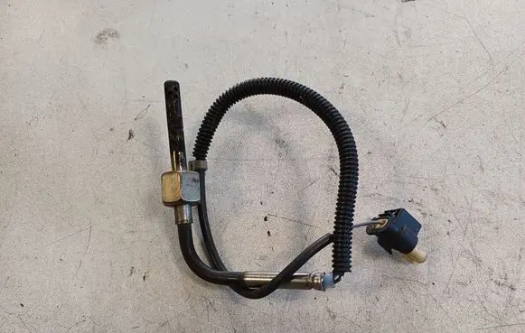 Mercedes-Benz C AMG W204 Exhaust gas temperature sensor A0009055205