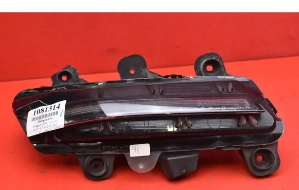 Peugeot 5008 Front fog light 9836231080