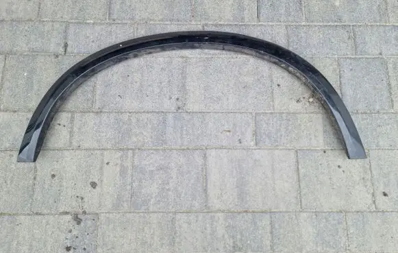 Volvo XC90 Front arch trim 