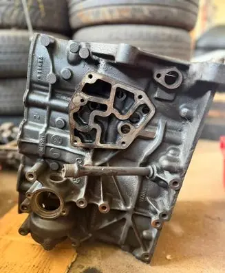 Volkswagen Golf IV Engine block 11698