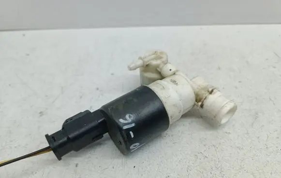 Citroen Berlingo Windscreen/windshield washer pump 9632984980
