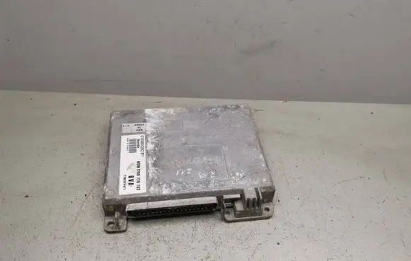 Renault 19 Engine control unit/module 7700736763 S100811202B