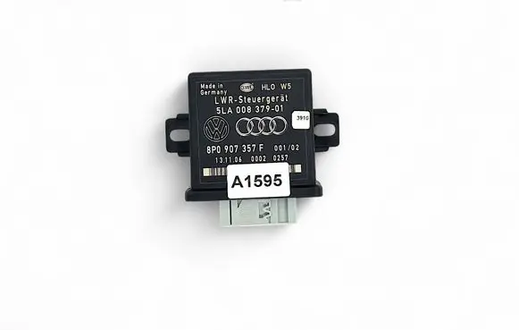 Audi Q7 4L Light module LCM 5LA00837901 8P0907357F