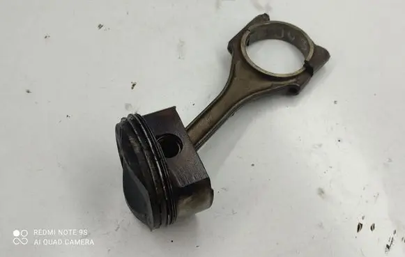 Audi A6 S6 C6 4F Piston with connecting rod