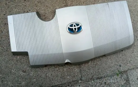 Toyota Prius (XW50) Engine cover (trim) 1260137010 NE70746