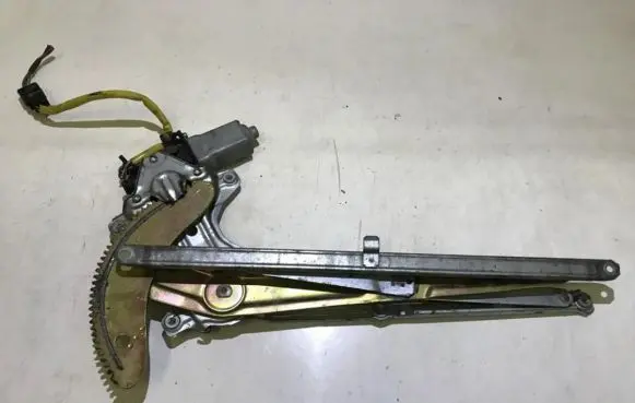Toyota Picnic Sliding door window regulator with motor