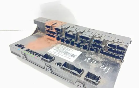 Mercedes-Benz E W211 Fuse module 2115454901 5DK00804725