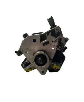 Volvo XC90 Fuel injection high pressure pump 8692521