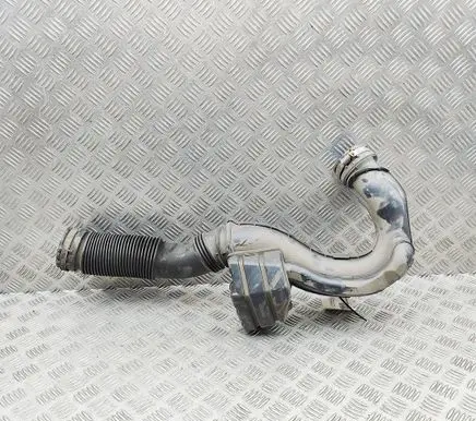 Opel Vivaro Air intake duct part 165755972R 93451664