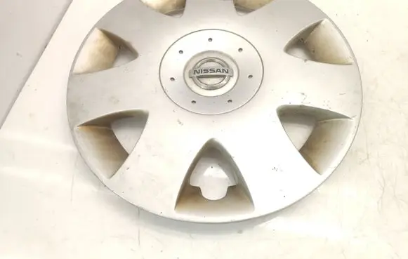 Nissan Almera N16 R16 wheel hub/cap/trim 40315AV610