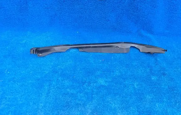 BMW 2 F45 Front door rubber seal 7298892